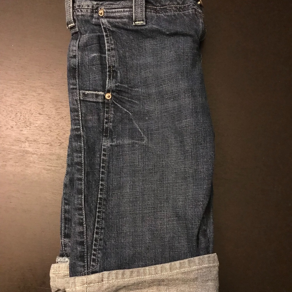 Bermuda Shorts- Seven